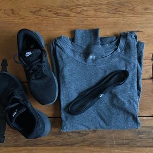 GAP Fit long sleeve grey top